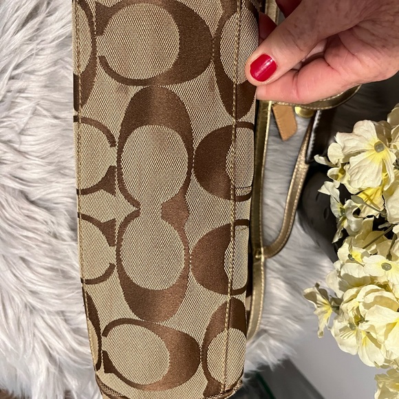 Coach handbag - Picture 9 of 9